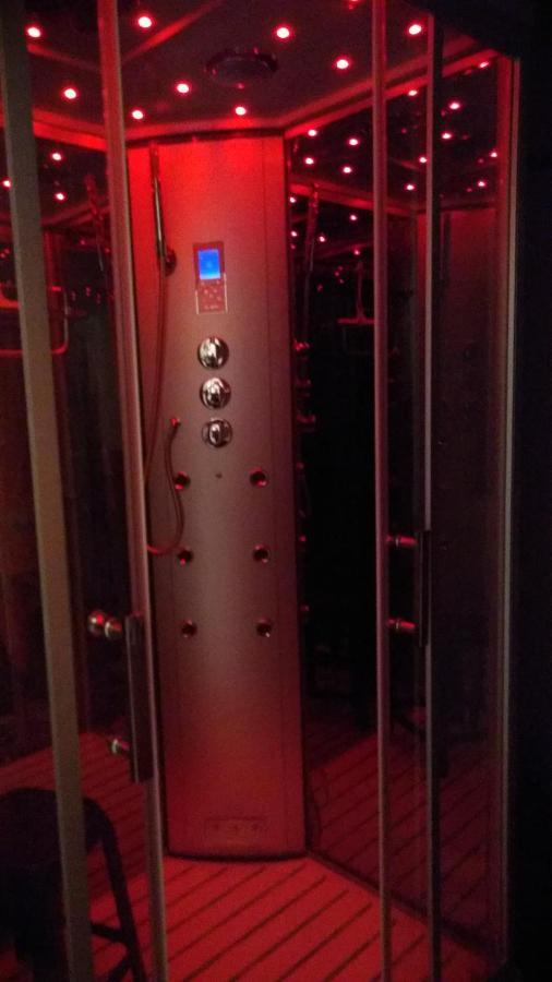 Arrest Le Haut Village Chambre D'Hotes Mobi-Loft Cosy Sauna ,Douche ,Chromotherapie מראה חיצוני תמונה