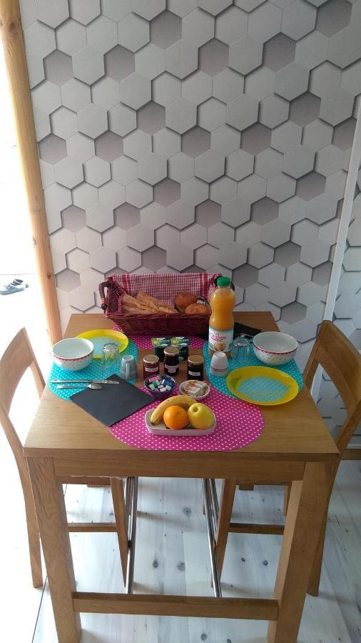 Arrest Le Haut Village Chambre D'Hotes Mobi-Loft Cosy Sauna ,Douche ,Chromotherapie מראה חיצוני תמונה